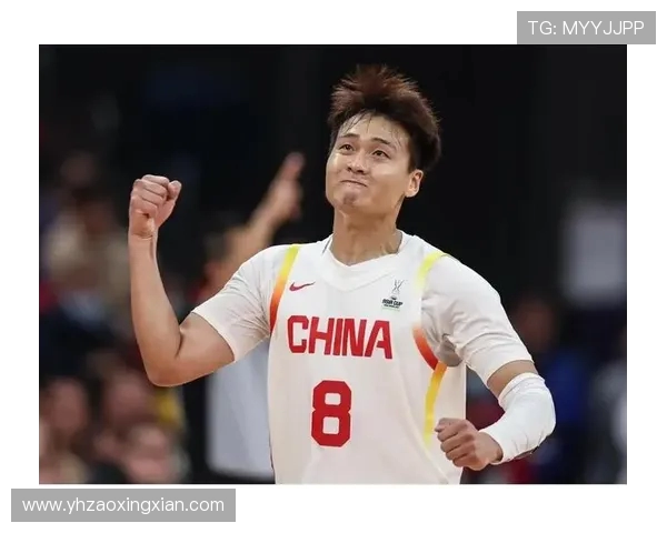 赵睿带领中国男篮奋勇争先展现青春风采与拼搏精神的精彩瞬间